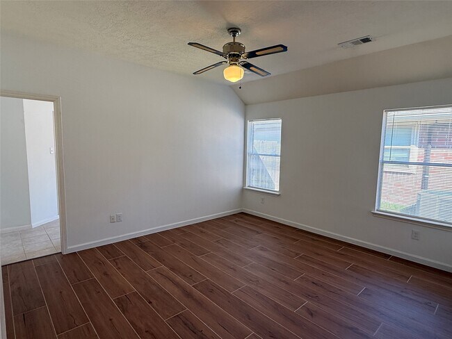 Building Photo - 2830 Burgess Hill Ct