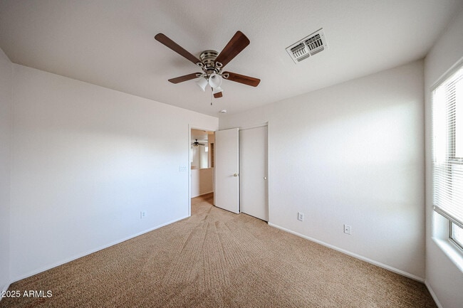 Building Photo - 4725 W Fawn Dr
