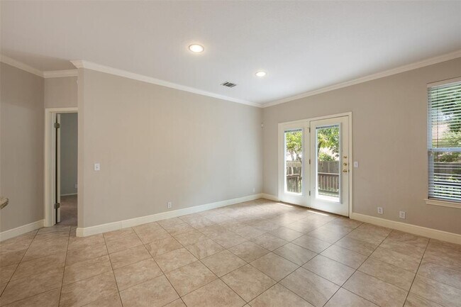 Building Photo - 11619 Sonoma Dr