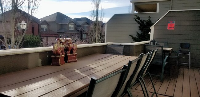 Building Photo - Camas Schools! Stunning Custom Home!  3 Be...