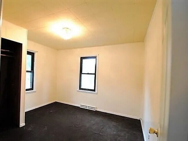 Building Photo - 1411 S Prospect Ave