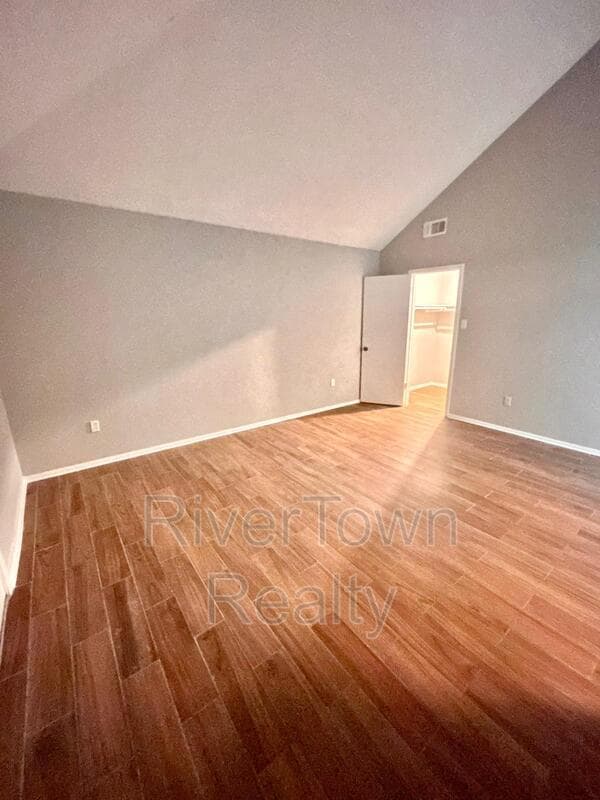 Building Photo - 3353 Fairbanks St