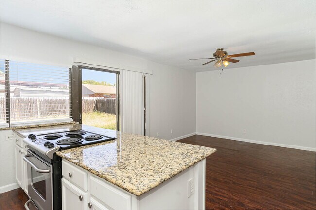Building Photo - Charming 3-Bedroom Home in Fort Worth