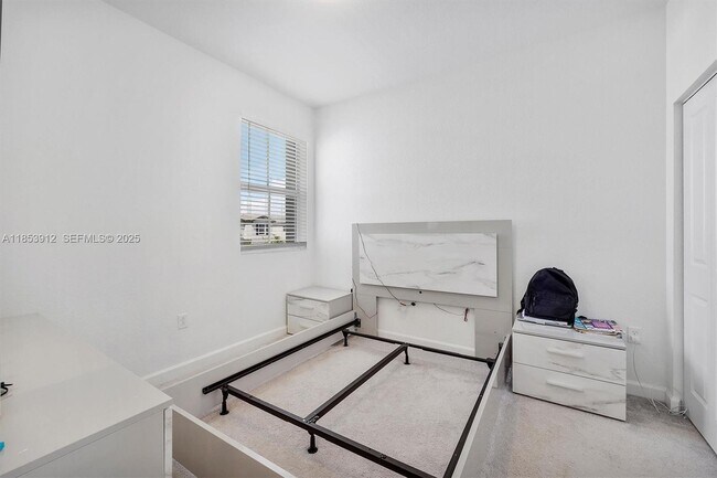 Building Photo - 29269 SW 162nd Ct