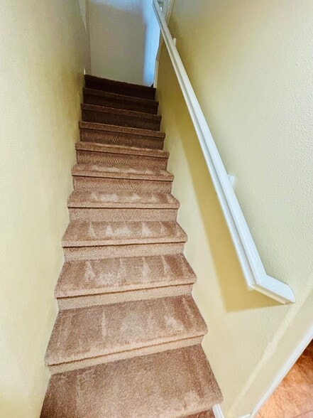 Building Photo - 36742 37th St E