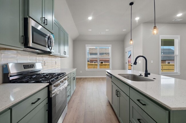 Building Photo - Live New in Bentonville | 3BR Beauty with Backyard