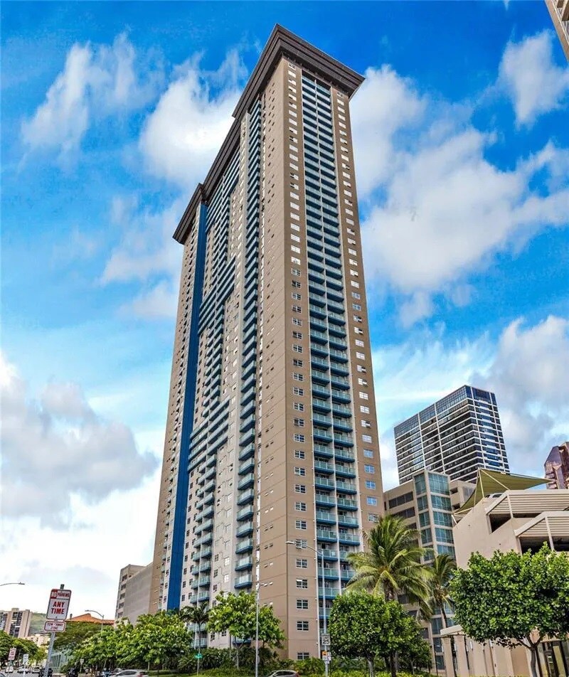 Building Photo - 801 South St
