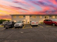Building Photo - 211 Smt Rdg Dr