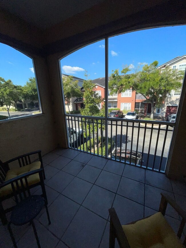 Building Photo - Furnished End Unit 2 Bedroom 2 Bath 2nd fl...