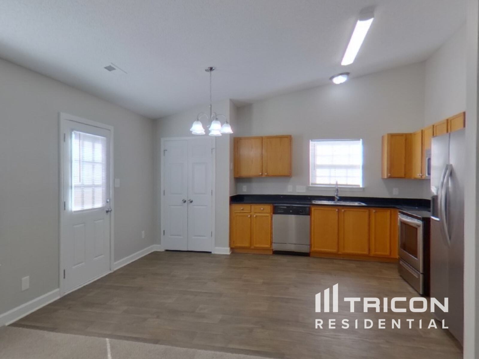 Building Photo - 2918 Brekonridge Centre Dr