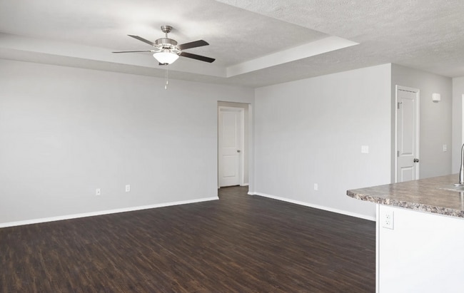 Building Photo - 4 Bedroom Rental in Monett!