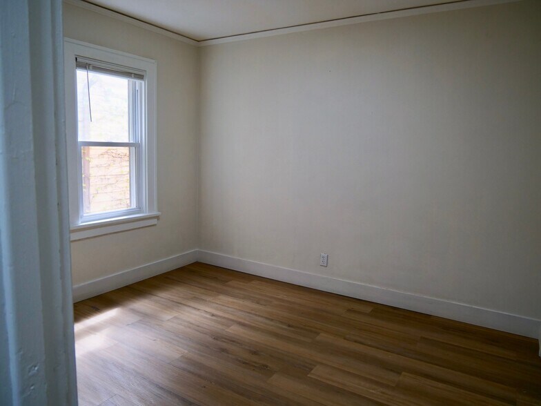 Building Photo - 1301 S 63rd St