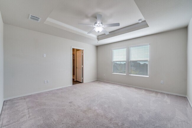 Building Photo - Spacious 4 Bed, 3 Bath Modern Home in Mobberly Farms, Pilot Point - Available for Lease!