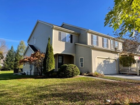 Primary Photo - 8 Thrush Ln