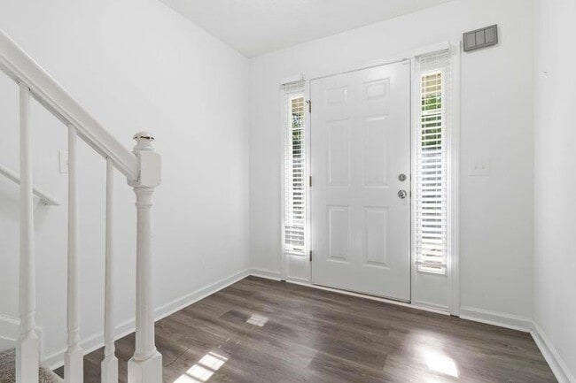 Building Photo - 420 Thistle Cove