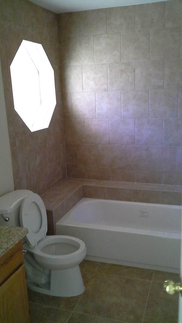 Building Photo - Vizcaya Condo in Gated Community