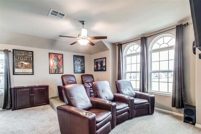 Building Photo - Looking for your first home or your forever home, the open floor plan on this beautiful home in t...
