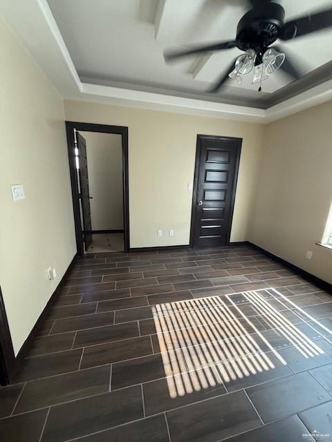 Building Photo - 22 W Daffodil Ave