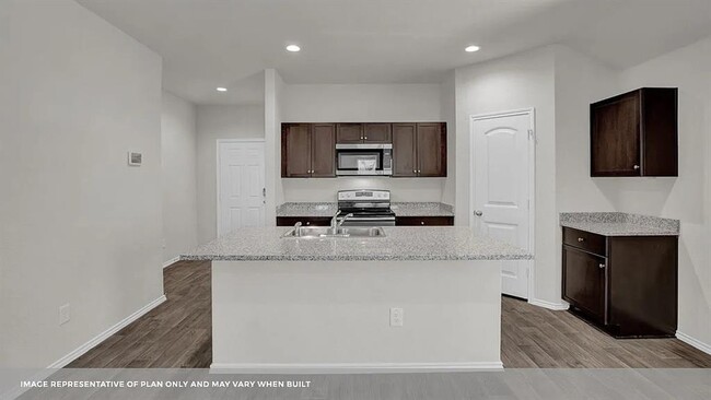 Building Photo - 365 Empress Tree Dr