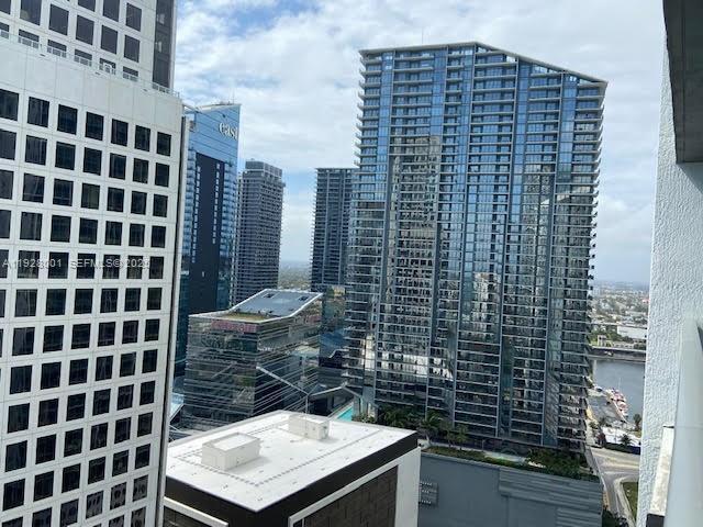 Building Photo - 500 Brickell Ave