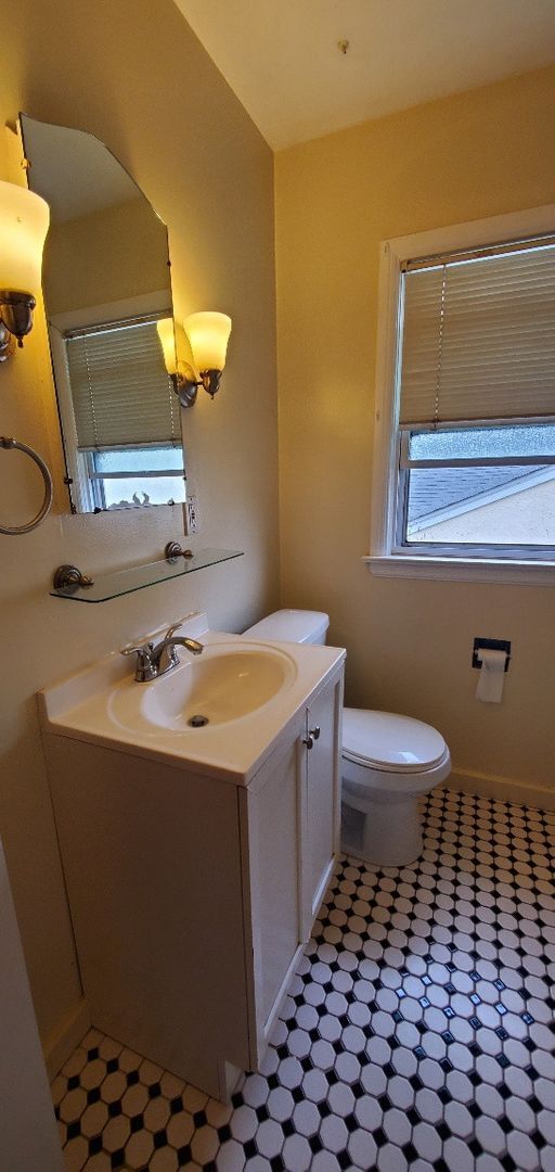 Building Photo - Wonderful 2 Bedroom 1 Bath Home Ready for Lease in Vallejo!