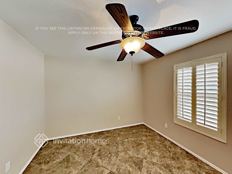 Building Photo - 6062 S Bell Pl