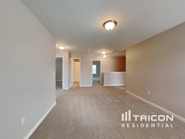 Building Photo - 151 N Great White Way