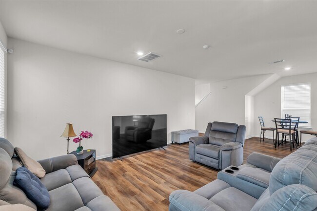 Building Photo - 4619 Prairie Chase Dr
