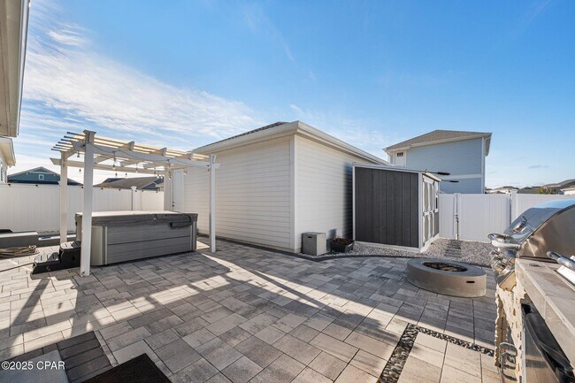 Building Photo - 1301 Savory Ct