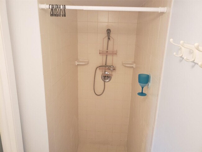 Building Photo - 12252 Royal Palm Blvd