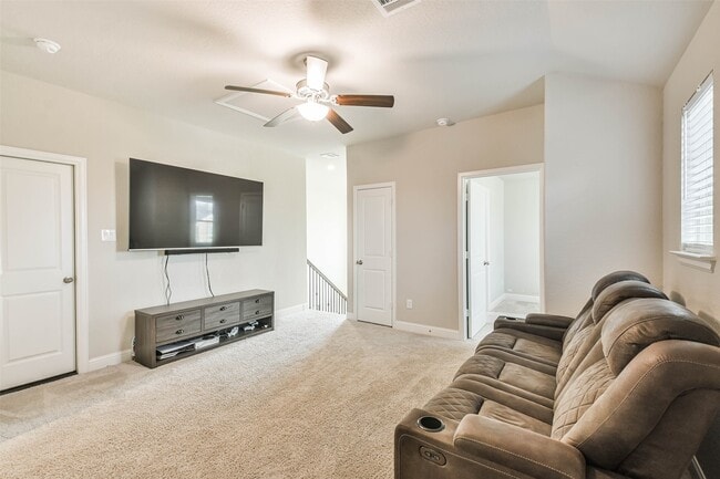 Building Photo - 22095 Volante Dr