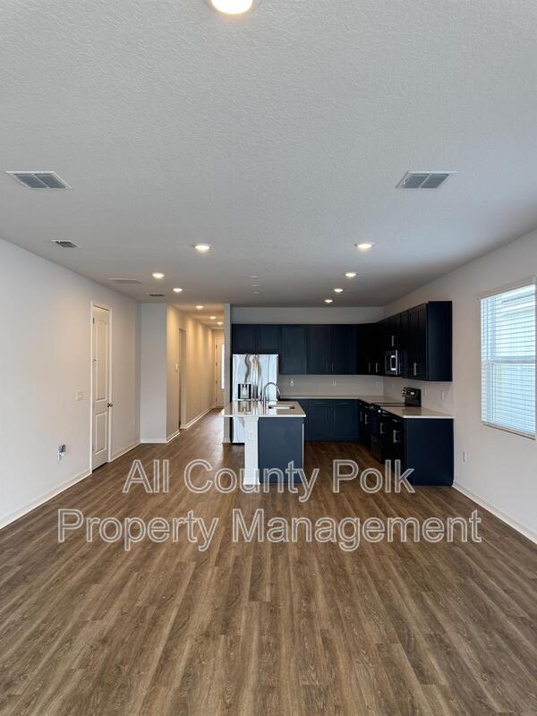 Building Photo - 851 Folklore Ln