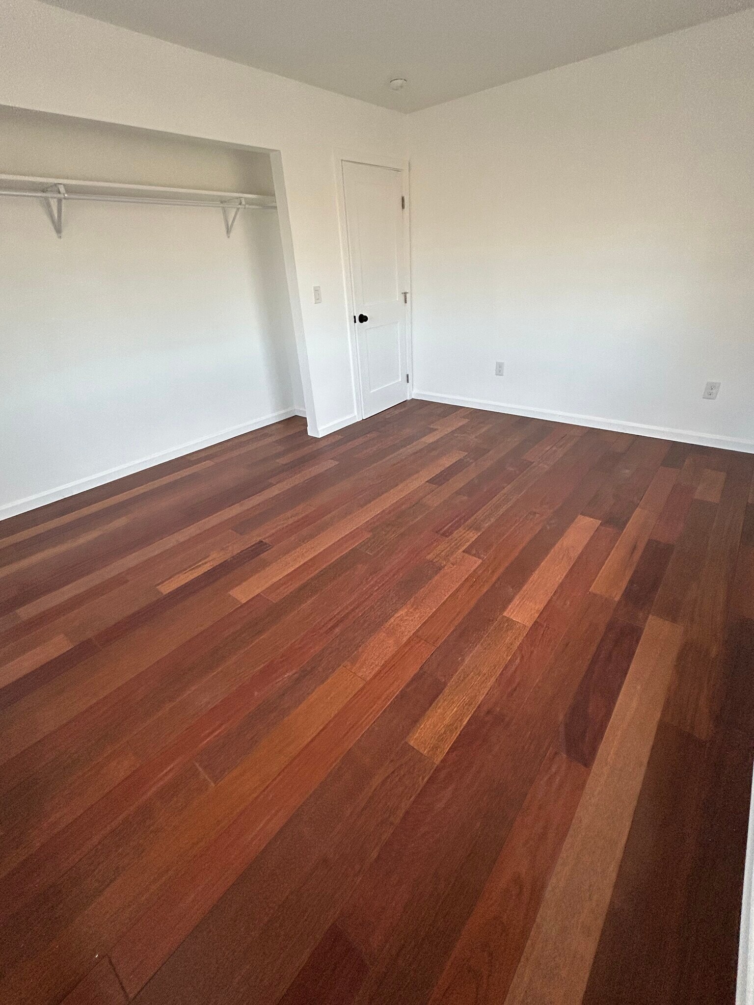 Building Photo - 110 Bison Ln