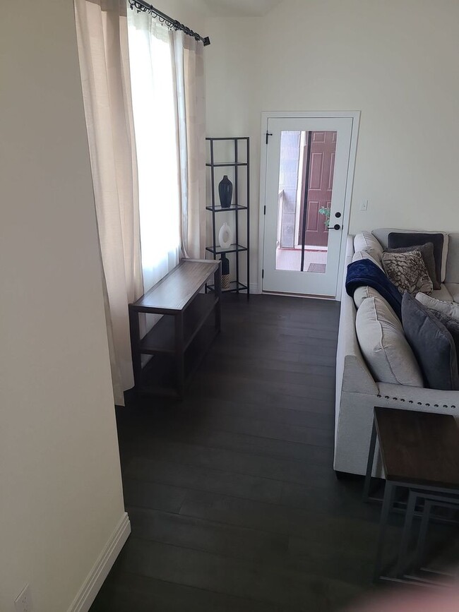 Building Photo - CLM-Brookhaven Condominiums