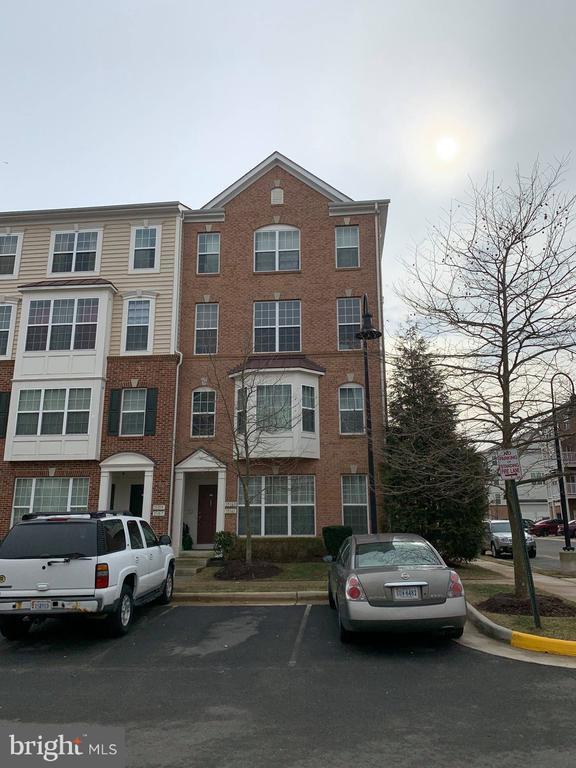 Building Photo - 15161 Silica St
