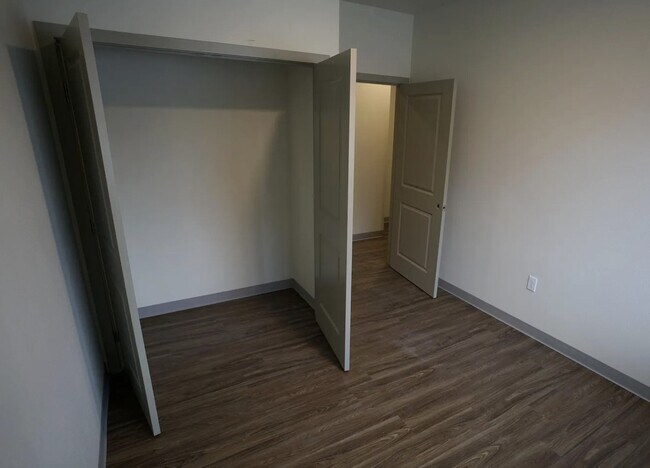 Building Photo - 10450 Methow Pl