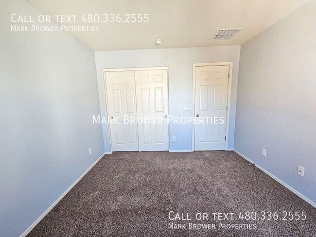 Building Photo - 8964 W Northview Ave