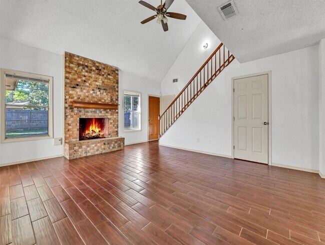 Building Photo - 3807 Winter Haven Dr