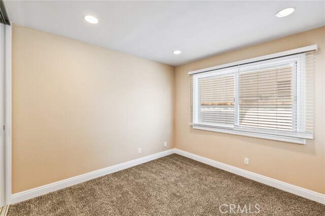 Building Photo - 2 Cedar Ridge