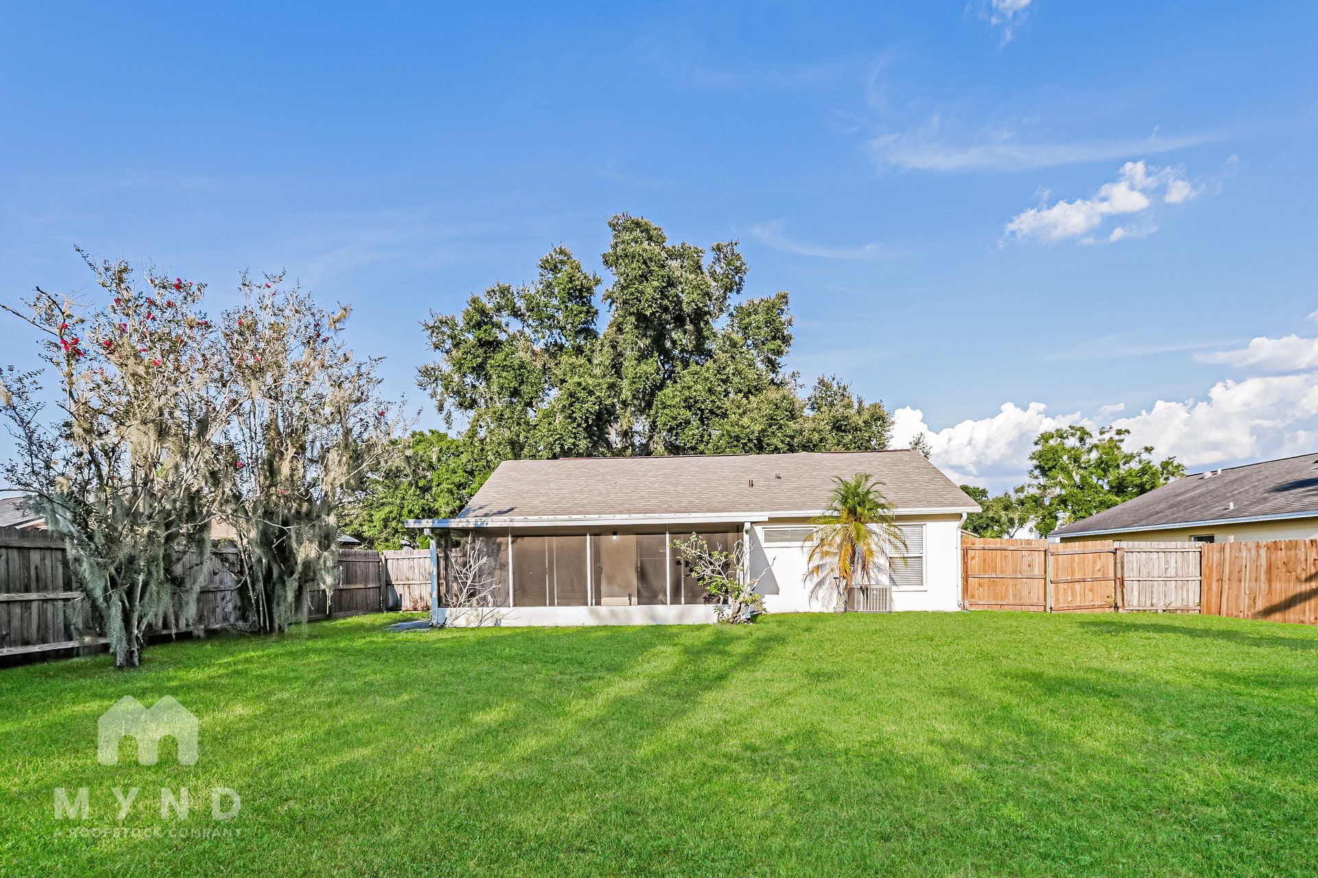 Building Photo - 8150 Tom Sawyer Dr