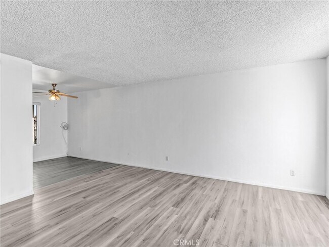 Building Photo - 151 E 95th St