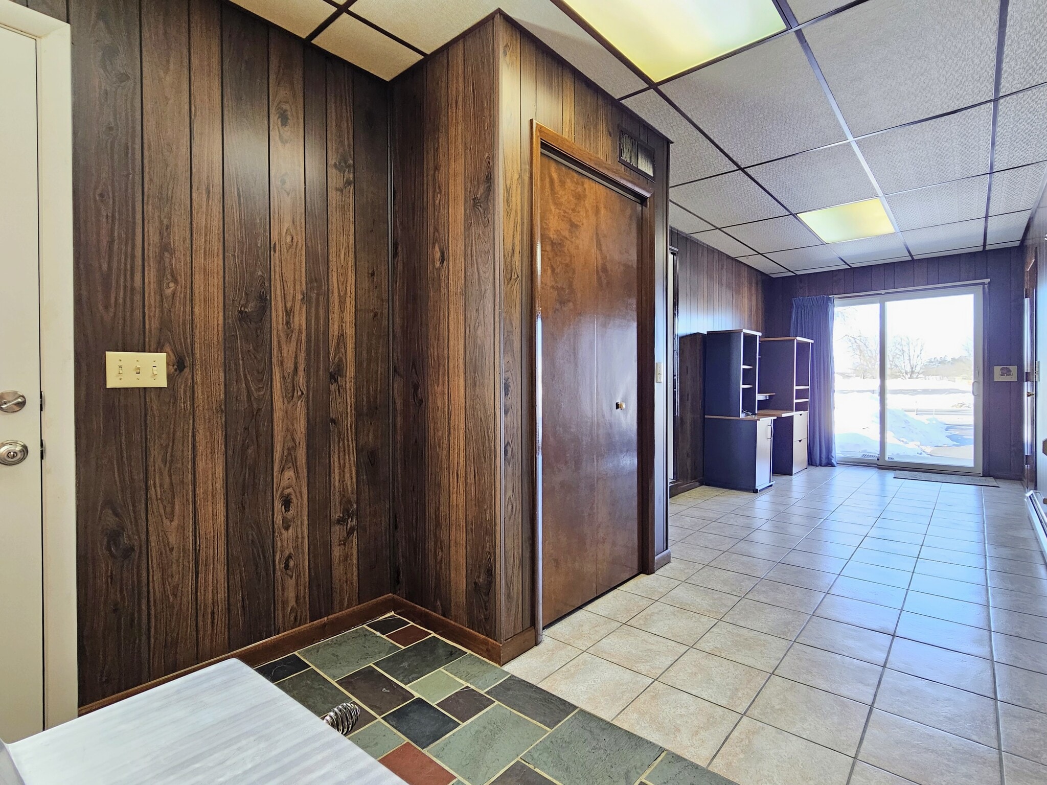 Building Photo - 8409 Lancaster Ave