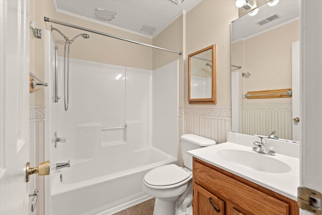Building Photo - 3 BR, 2.5 BA, 2 Car Garage -- Charleston N...
