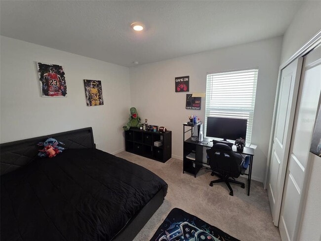 Building Photo - 559 Wayland Dr