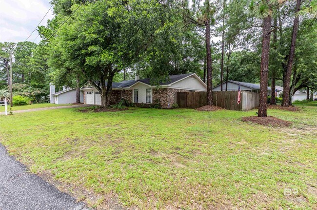 Building Photo - 100 Straford Ct