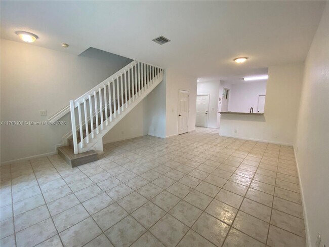 Building Photo - 4114 Forest Dr