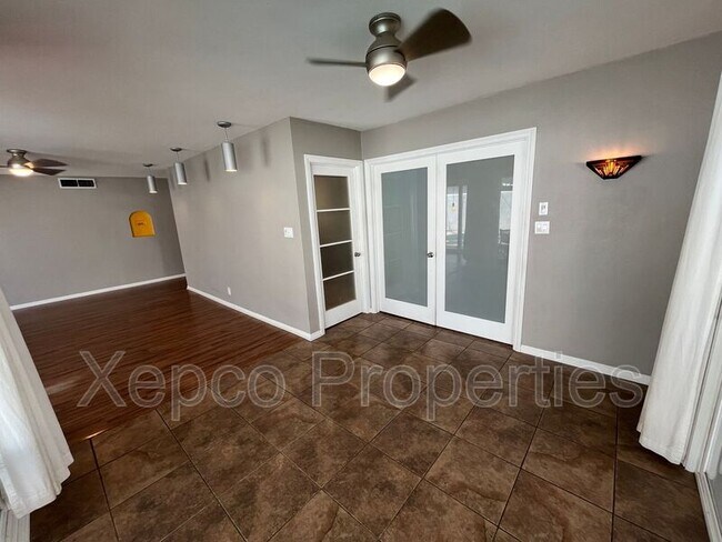 Building Photo - 4080 Cll San Antonio