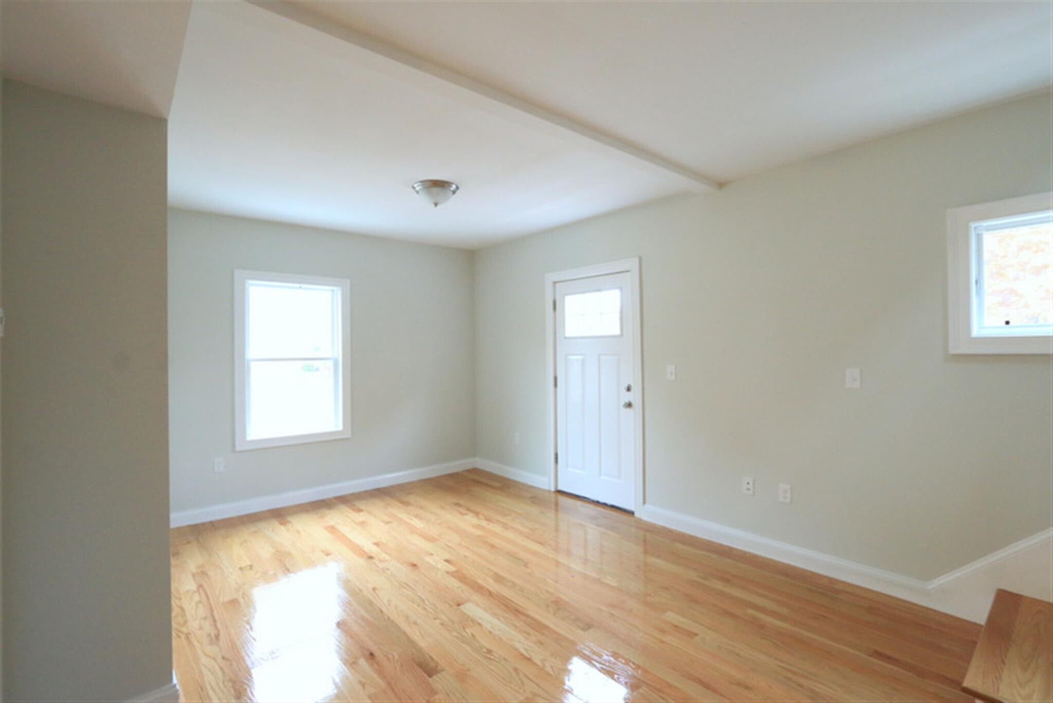 Building Photo - 29 Elmwood St