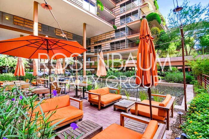 Building Photo - 7137 E Rancho Vista Dr