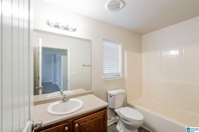 Building Photo - 175 Hidden Trace Ct